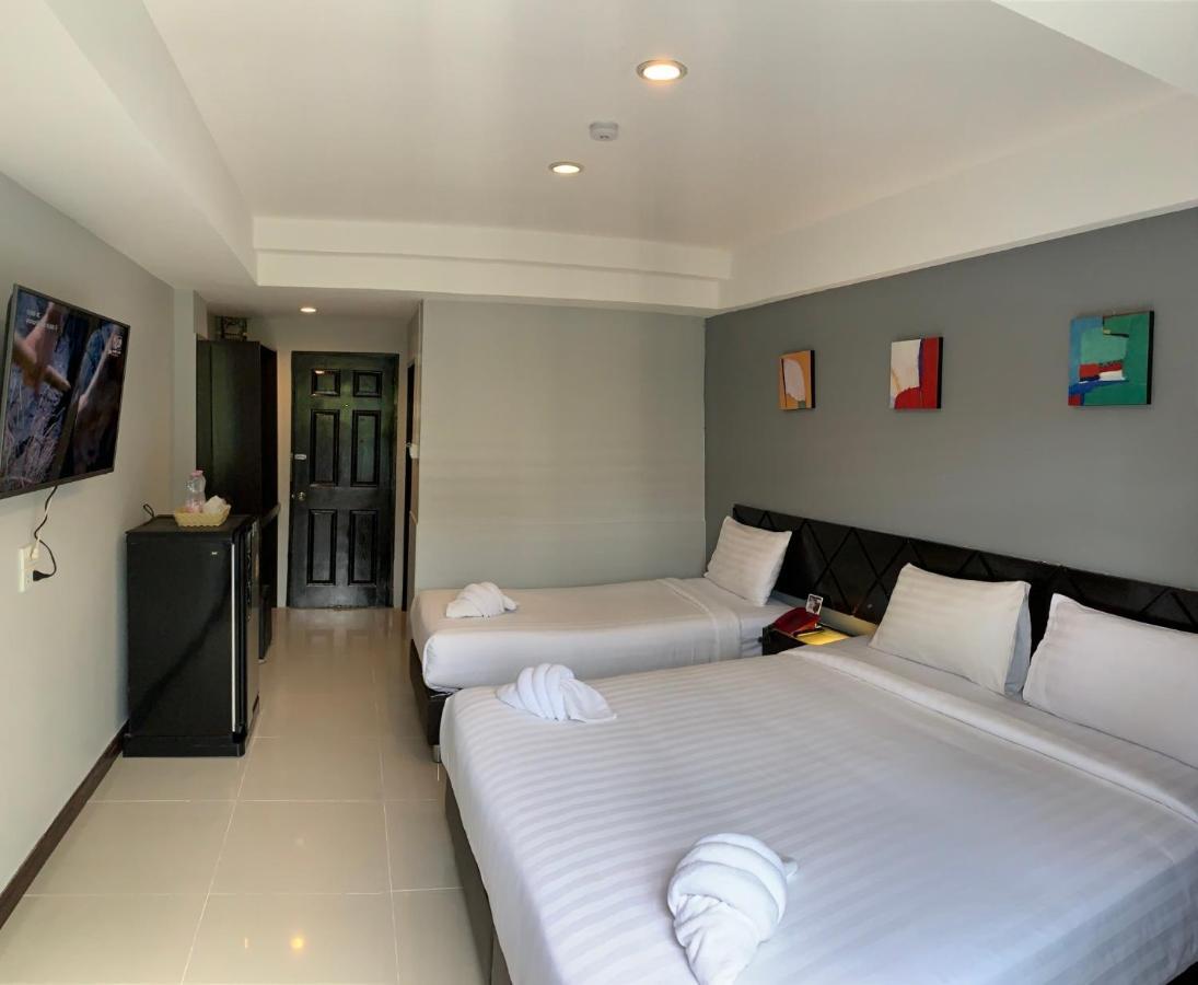 Nest Boutique Resort Bangkok Bagian luar foto